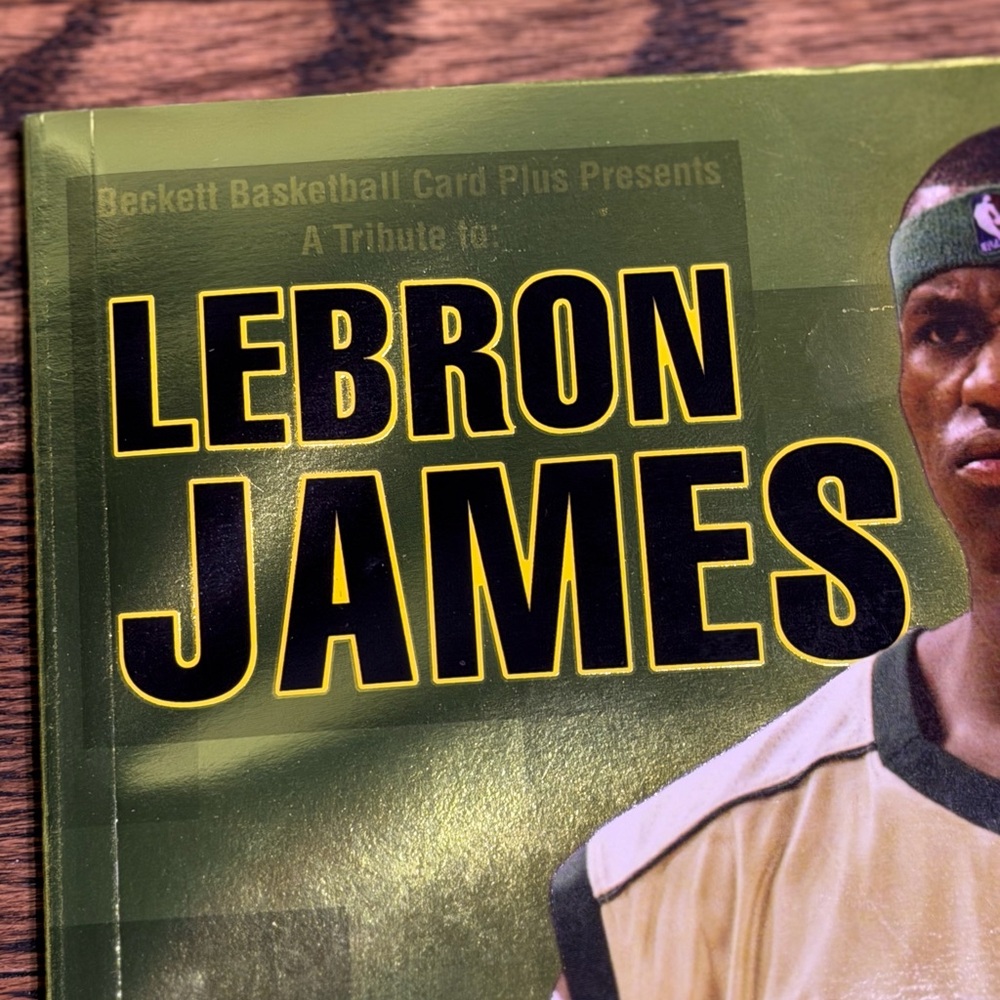 LEBRON JAMES Beckett Collector's Edition Tribute Magazine 2003 SVSM IRISH #23 RC - Picture 2 of 5
